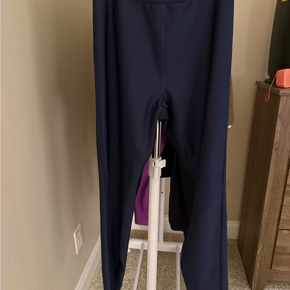 ALO Airlift High-Waist Suit Up Legging (Navy)